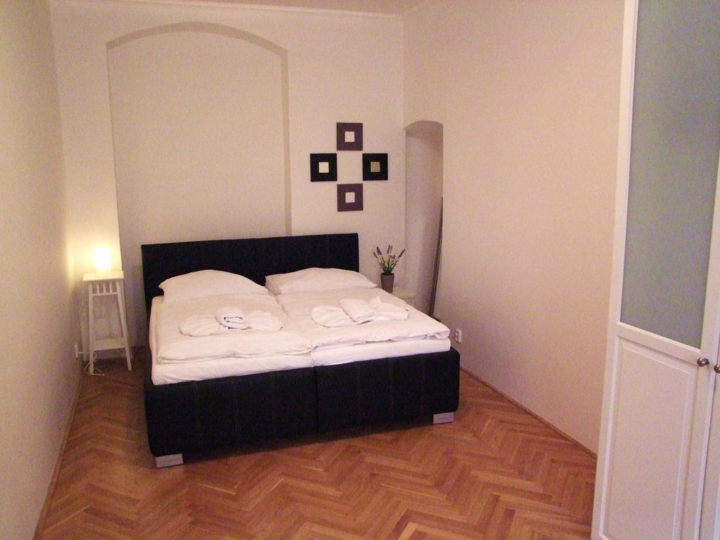 Selinor Old Town Apartments Prága Szoba fotó